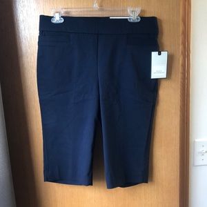 Dana Buchman below the knee pants. Navy blue. Size small.